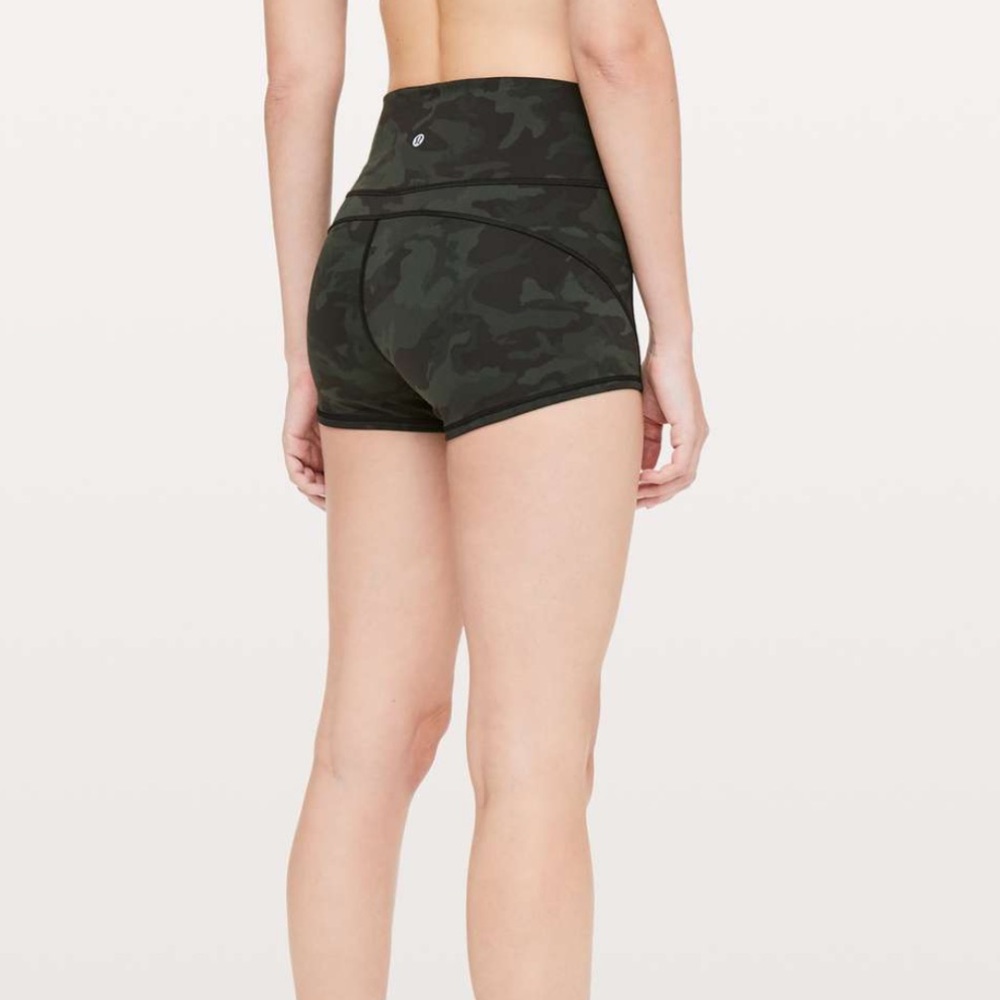 Lululemon size 8 camo in movement shorts